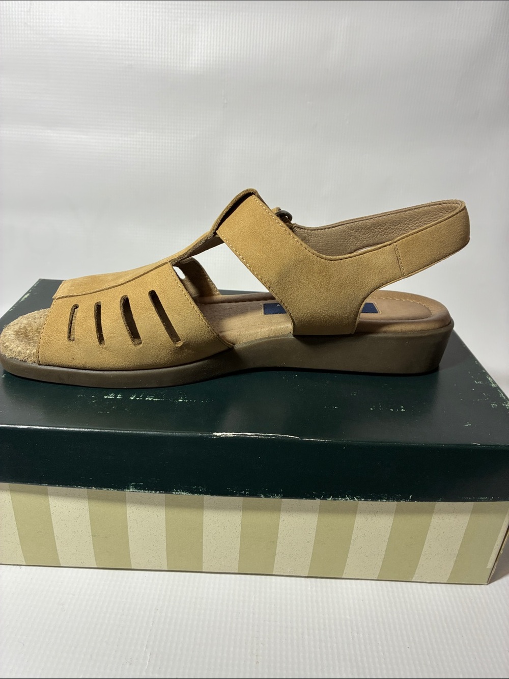 Easy Spirit Tan Suede Slingback Sandals - Picture 2 of 11